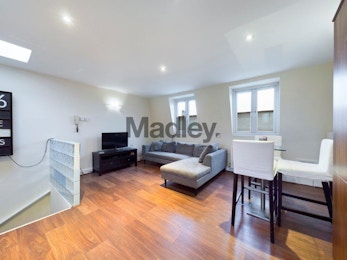 Great three bed apartment available to rent close to Bermondsey Street